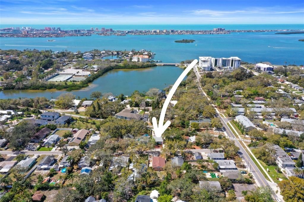 合同活跃: $425,000 (1 贝兹, 1 浴室, 1010 平方英尺)