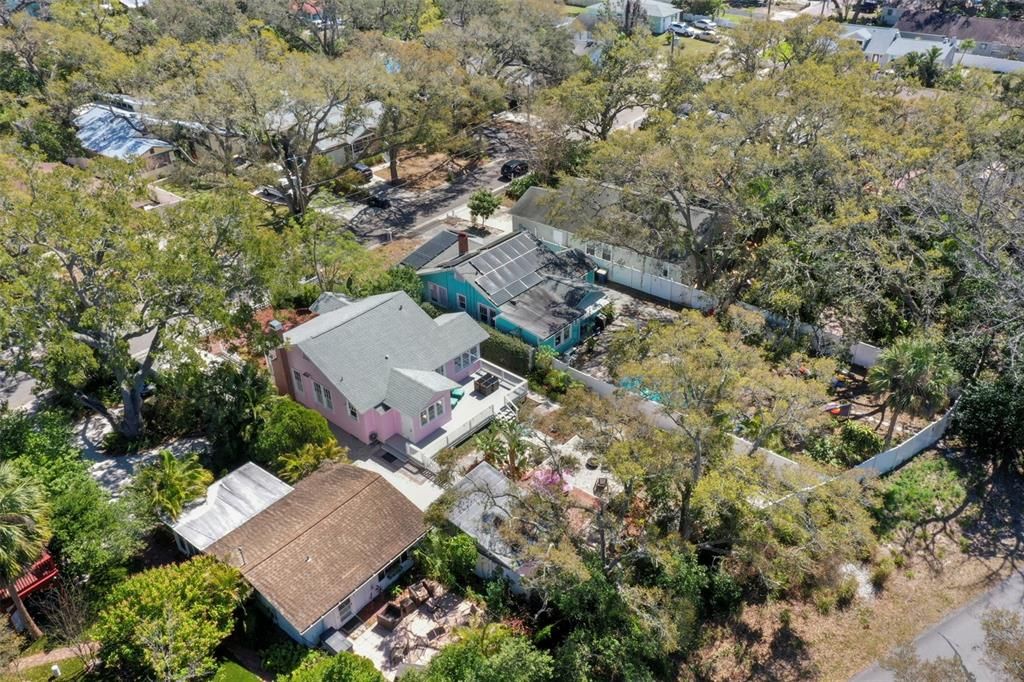 合同活跃: $425,000 (1 贝兹, 1 浴室, 1010 平方英尺)