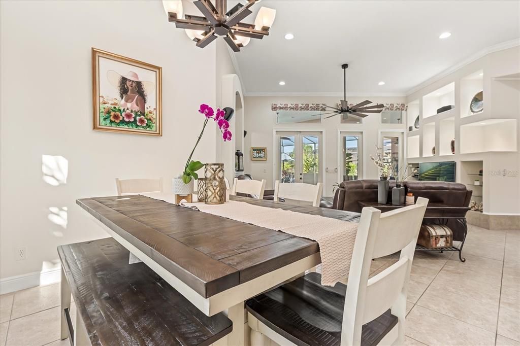 Activo con contrato: $1,225,000 (5 camas, 4 baños, 4175 Pies cuadrados)