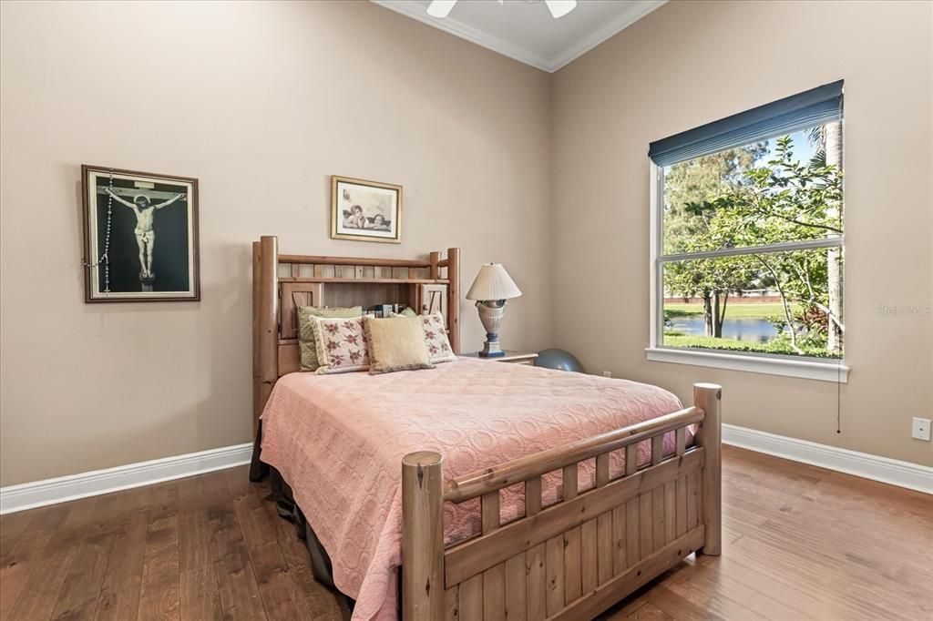 Activo con contrato: $1,225,000 (5 camas, 4 baños, 4175 Pies cuadrados)