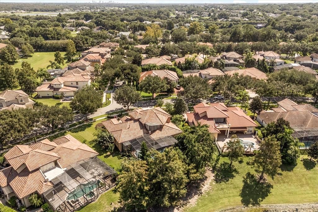 Activo con contrato: $1,225,000 (5 camas, 4 baños, 4175 Pies cuadrados)