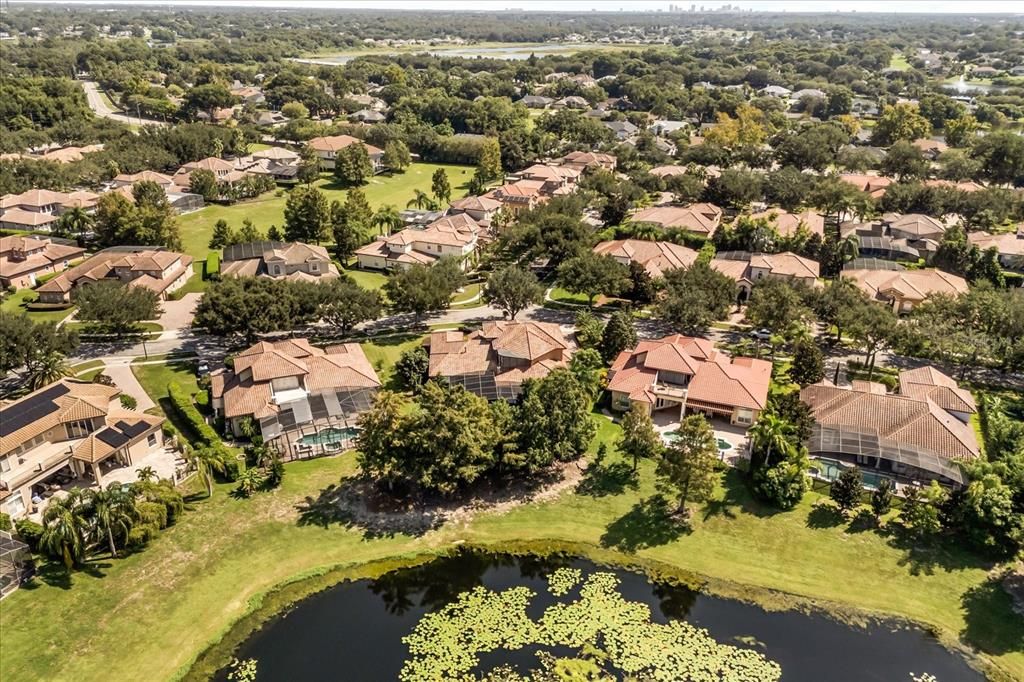 Activo con contrato: $1,225,000 (5 camas, 4 baños, 4175 Pies cuadrados)