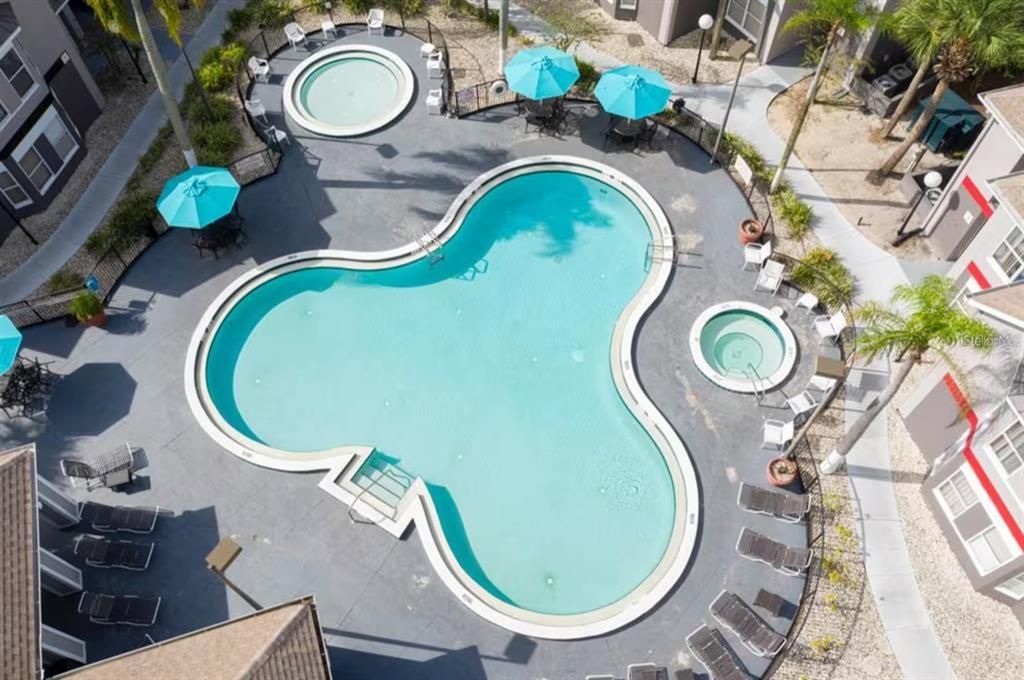 待售: $134,900 (1 贝兹, 1 浴室, 524 平方英尺)