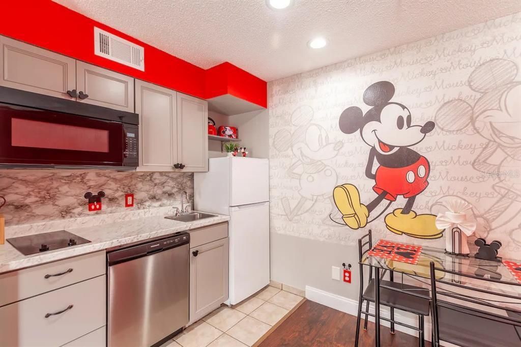 待售: $134,900 (1 贝兹, 1 浴室, 524 平方英尺)