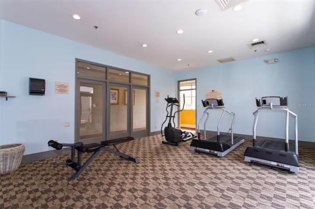 待售: $134,900 (1 贝兹, 1 浴室, 524 平方英尺)