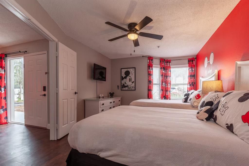 待售: $134,900 (1 贝兹, 1 浴室, 524 平方英尺)