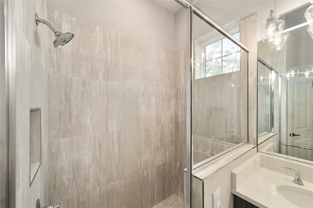 Active With Contract: $685,000 (5 beds, 4 baths, 2814 Square Feet)