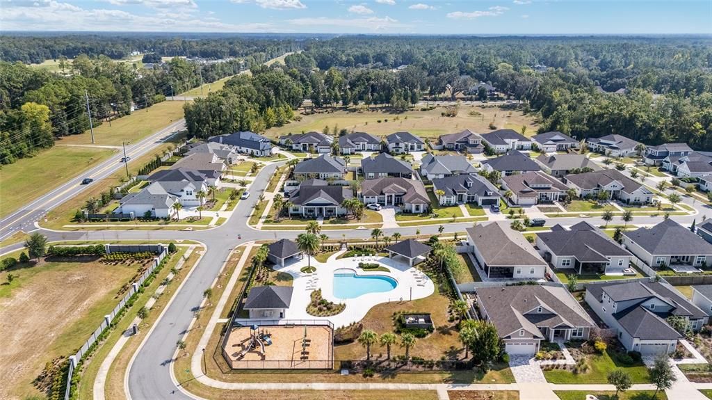 Active With Contract: $685,000 (5 beds, 4 baths, 2814 Square Feet)