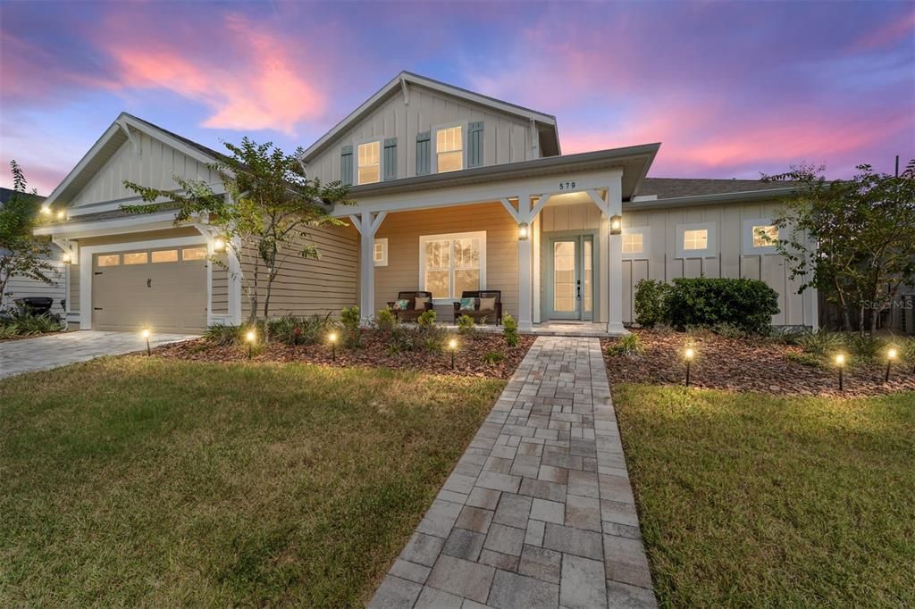 Active With Contract: $685,000 (5 beds, 4 baths, 2814 Square Feet)