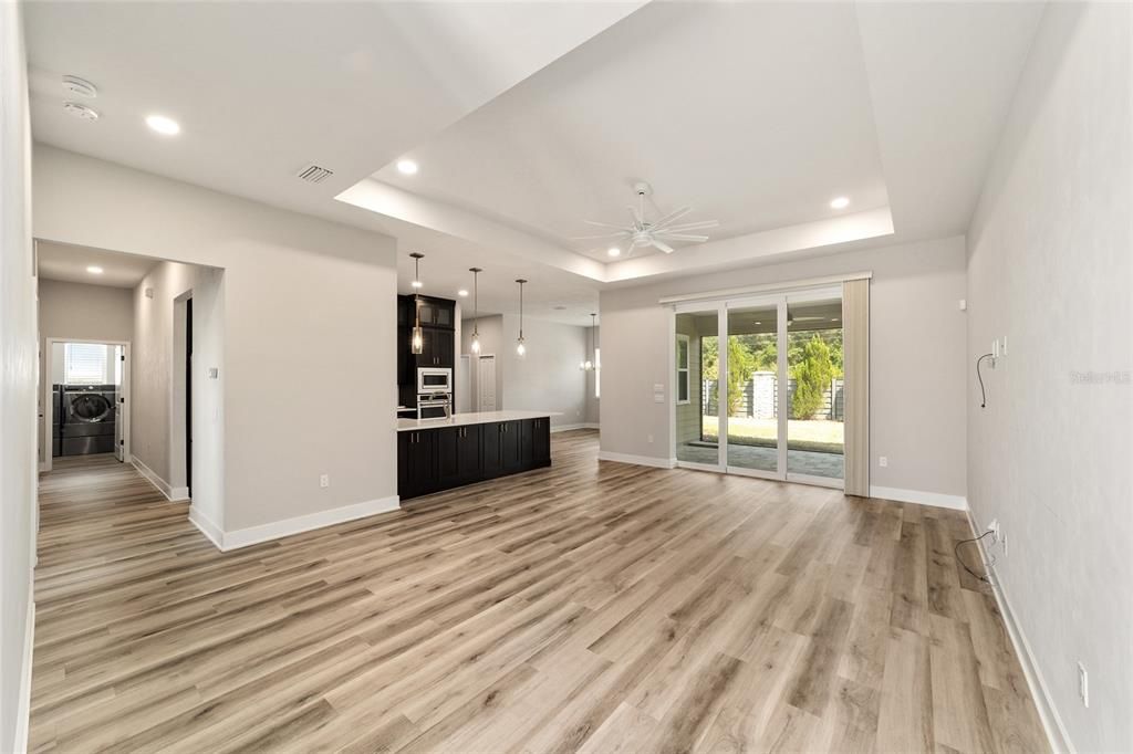 Active With Contract: $685,000 (5 beds, 4 baths, 2814 Square Feet)