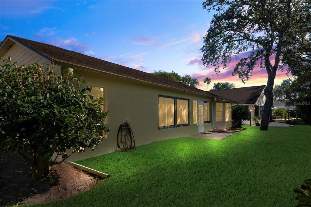 Activo con contrato: $389,000 (3 camas, 2 baños, 1749 Pies cuadrados)