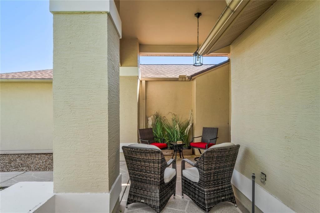 Activo con contrato: $389,000 (3 camas, 2 baños, 1749 Pies cuadrados)