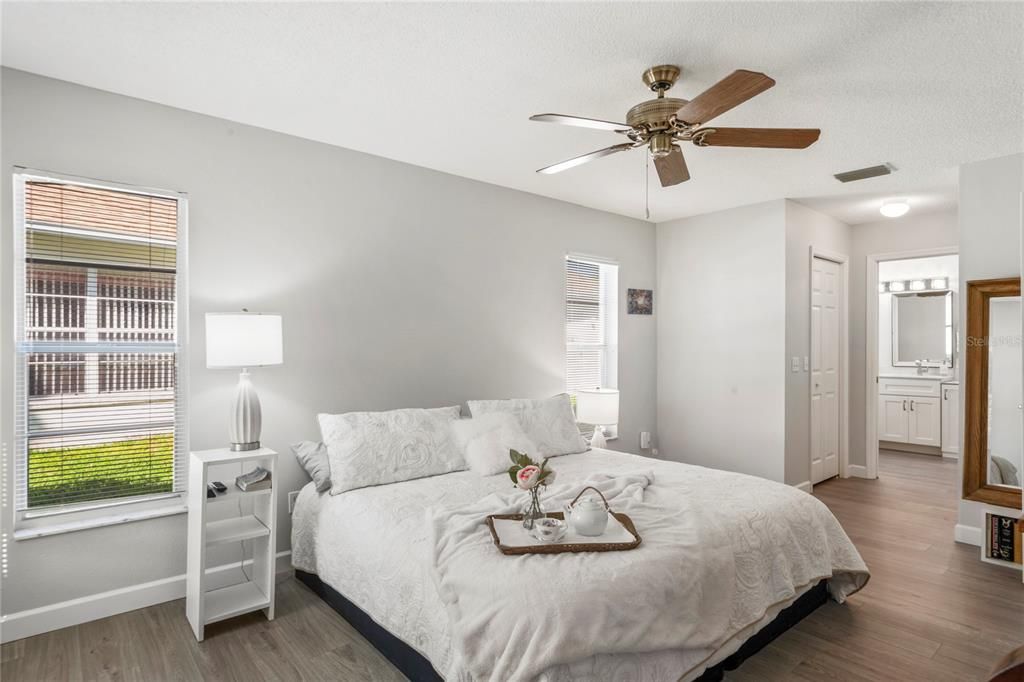 Activo con contrato: $389,000 (3 camas, 2 baños, 1749 Pies cuadrados)