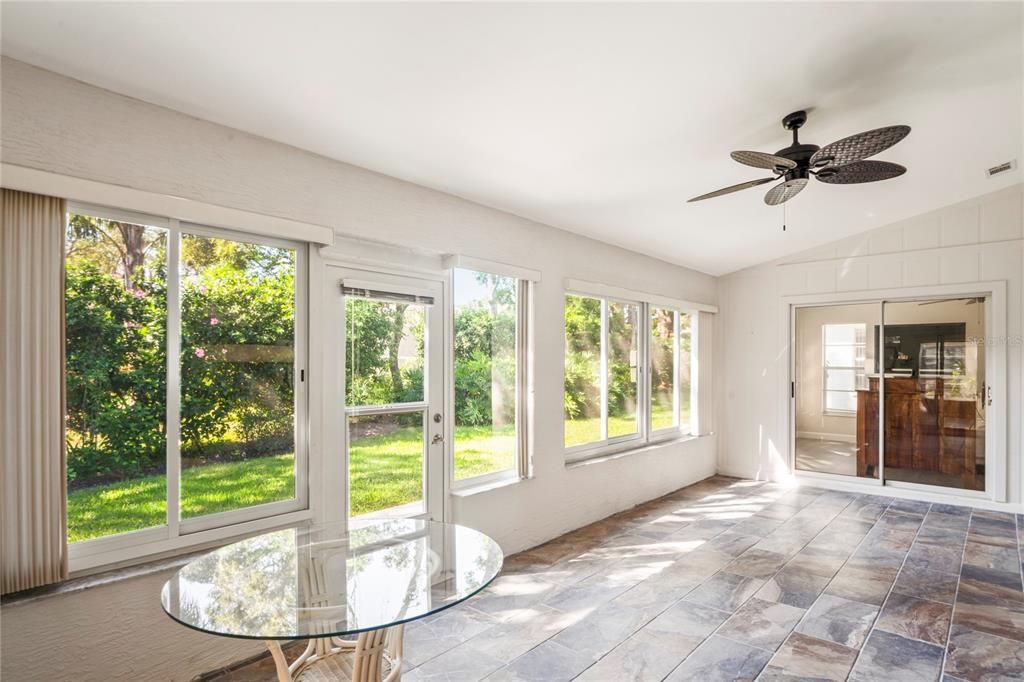 Activo con contrato: $389,000 (3 camas, 2 baños, 1749 Pies cuadrados)