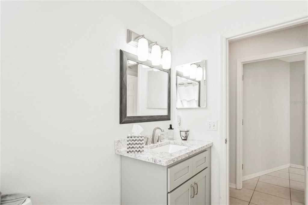 Activo con contrato: $389,000 (3 camas, 2 baños, 1749 Pies cuadrados)