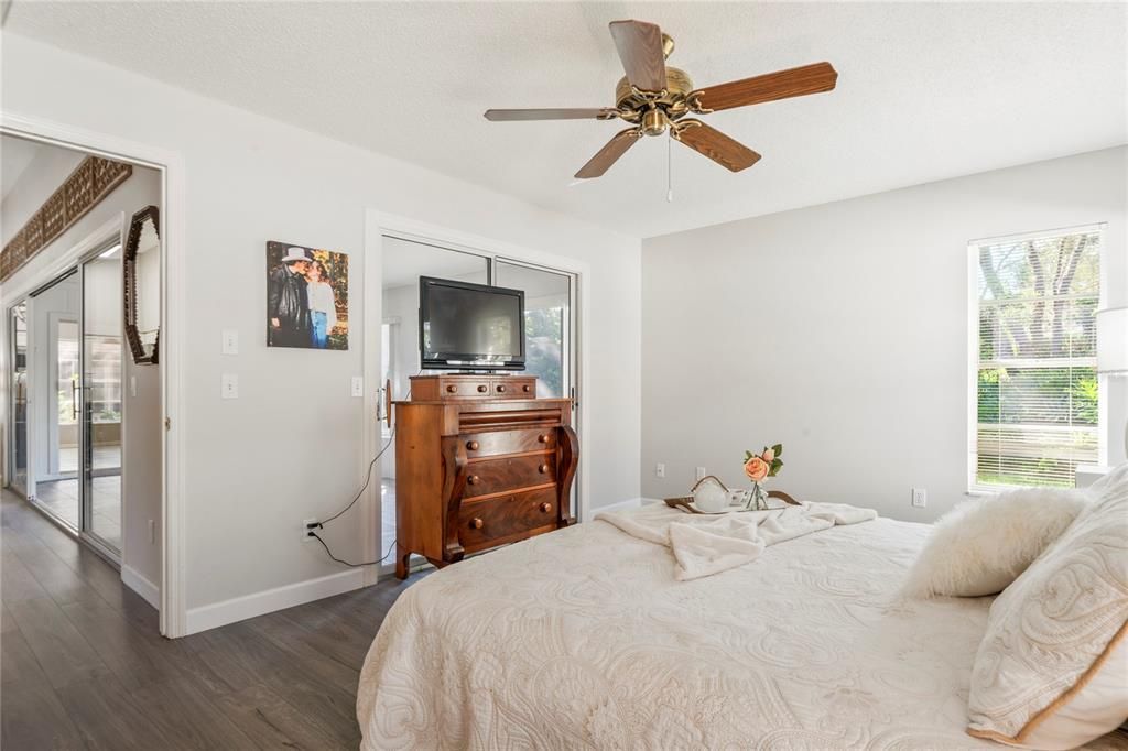 Activo con contrato: $389,000 (3 camas, 2 baños, 1749 Pies cuadrados)