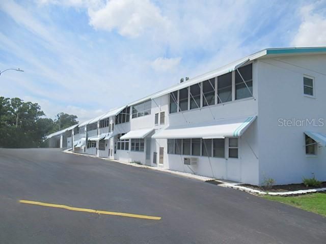 待售: $69,900 (2 贝兹, 1 浴室, 870 平方英尺)