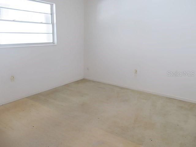 待售: $69,900 (2 贝兹, 1 浴室, 870 平方英尺)