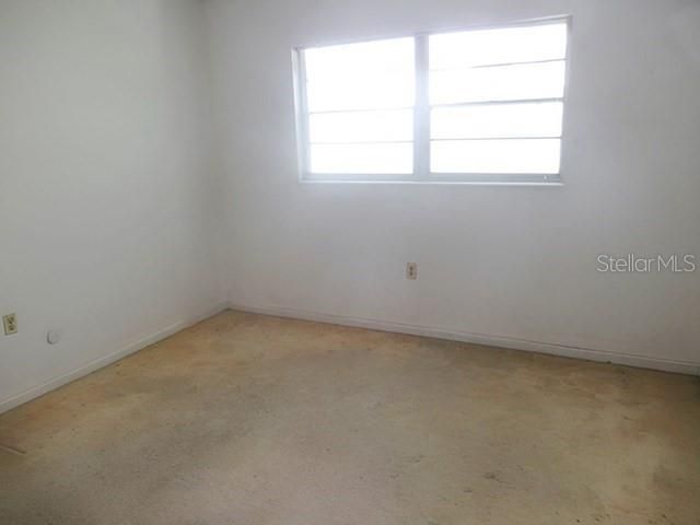 待售: $69,900 (2 贝兹, 1 浴室, 870 平方英尺)