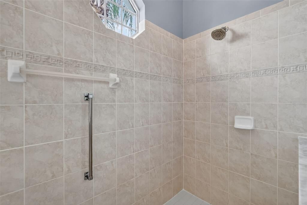 For Sale: $399,000 (2 beds, 2 baths, 2383 Square Feet)