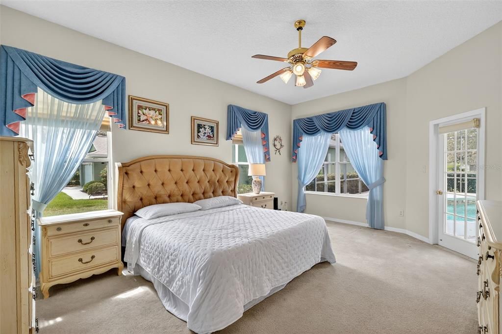 For Sale: $399,000 (2 beds, 2 baths, 2383 Square Feet)