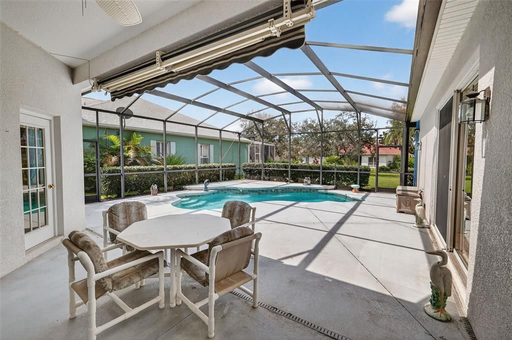 For Sale: $399,000 (2 beds, 2 baths, 2383 Square Feet)