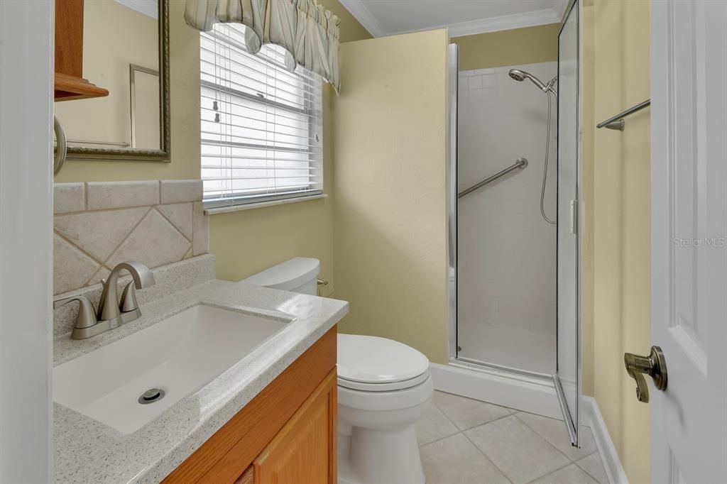 Под контрактом: $385,000 (3 спален, 3 ванн, 2195 Квадратных фут)