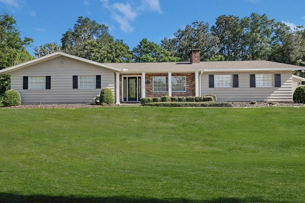 Под контрактом: $385,000 (3 спален, 3 ванн, 2195 Квадратных фут)