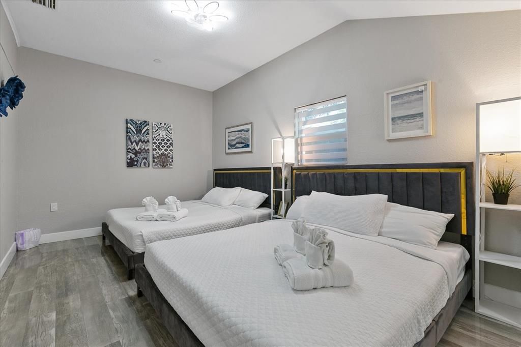 En Venta: $525,000 (5 camas, 3 baños, 2060 Pies cuadrados)