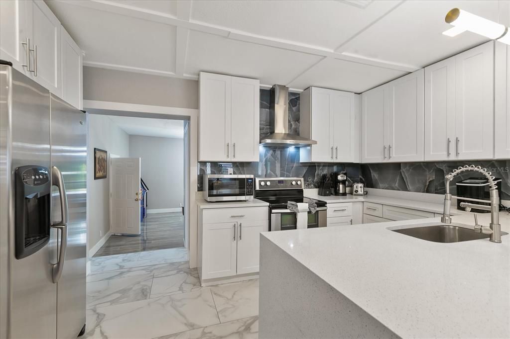 En Venta: $525,000 (5 camas, 3 baños, 2060 Pies cuadrados)