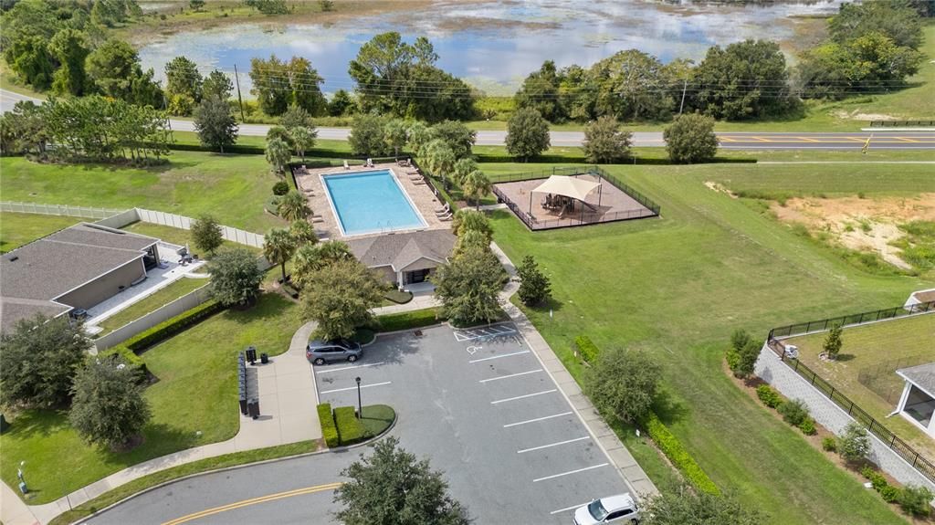 合同活跃: $459,000 (5 贝兹, 3 浴室, 3228 平方英尺)