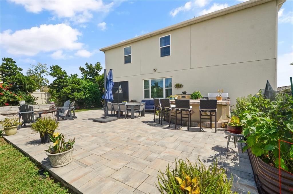 合同活跃: $459,000 (5 贝兹, 3 浴室, 3228 平方英尺)