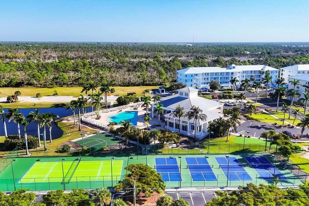 For Sale: $299,900 (3 beds, 2 baths, 1272 Square Feet)