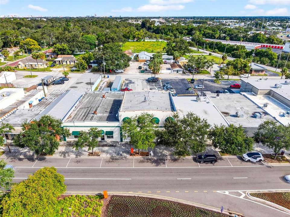 Activo con contrato: $1,200,000 (0 camas, 0 baños, 10670 Pies cuadrados)