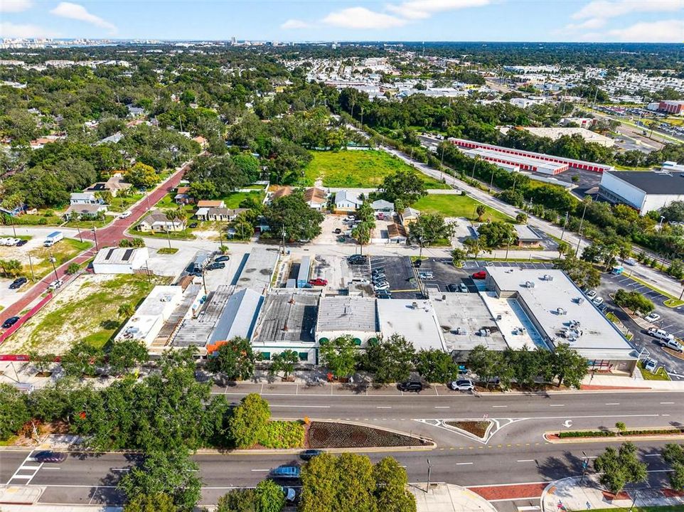 Activo con contrato: $1,200,000 (0 camas, 0 baños, 10670 Pies cuadrados)