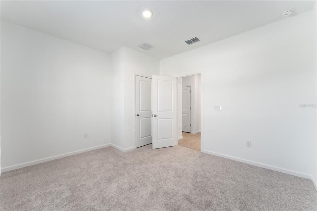 В аренду: $2,200 (3 спален, 3 ванн, 2039 Квадратных фут)