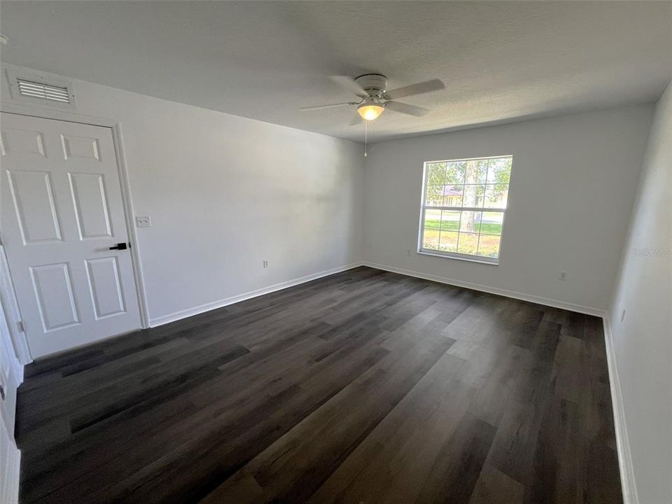 待售: $234,000 (3 贝兹, 2 浴室, 1356 平方英尺)