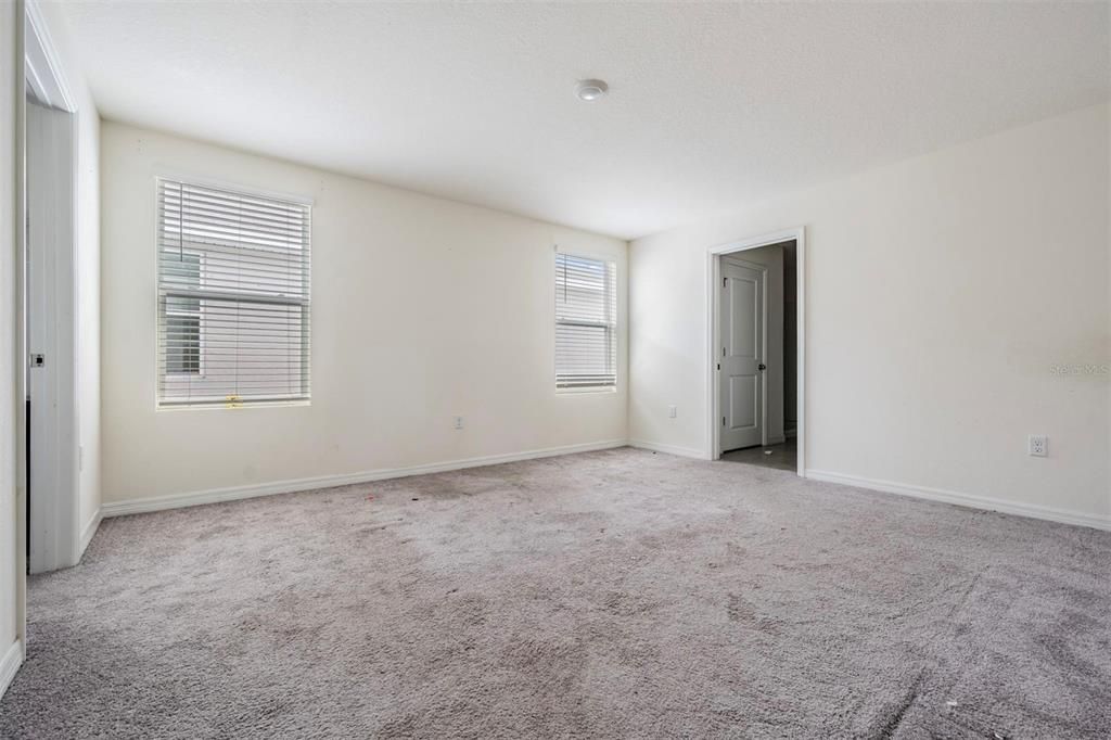 待售: $369,700 (4 贝兹, 2 浴室, 2328 平方英尺)