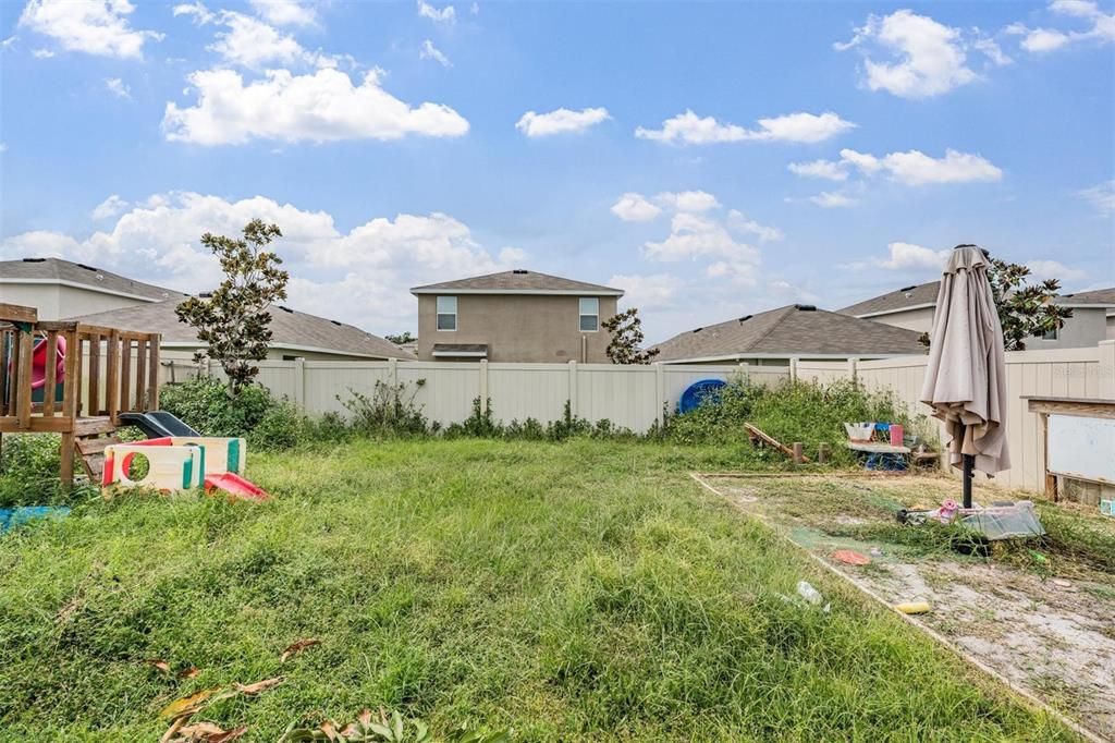 待售: $369,700 (4 贝兹, 2 浴室, 2328 平方英尺)