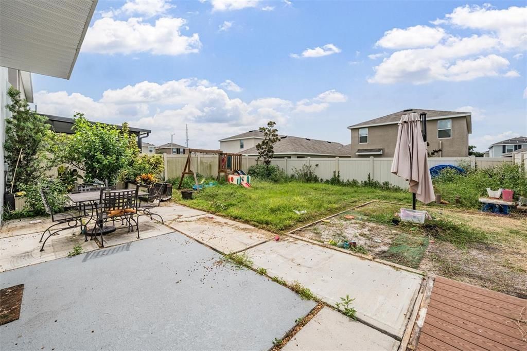 待售: $369,700 (4 贝兹, 2 浴室, 2328 平方英尺)