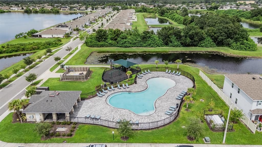 待售: $369,700 (4 贝兹, 2 浴室, 2328 平方英尺)