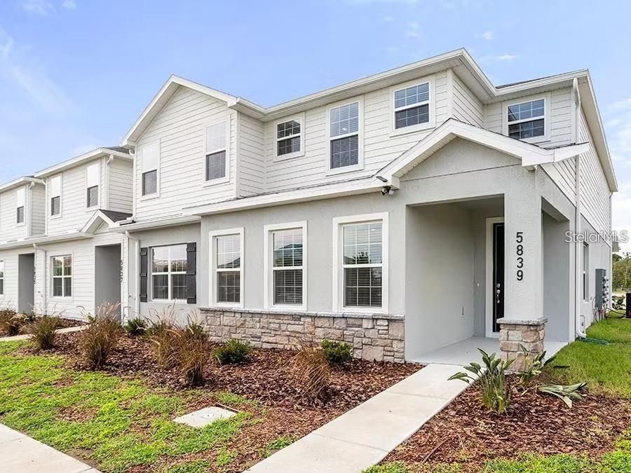 Recently Sold: $339,900 (3 beds, 2 baths, 1705 Square Feet)