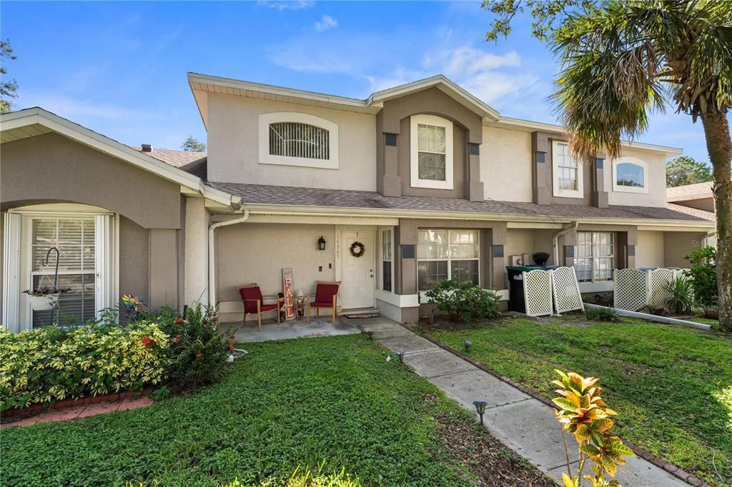 For Sale: $269,900 (3 beds, 2 baths, 1279 Square Feet)