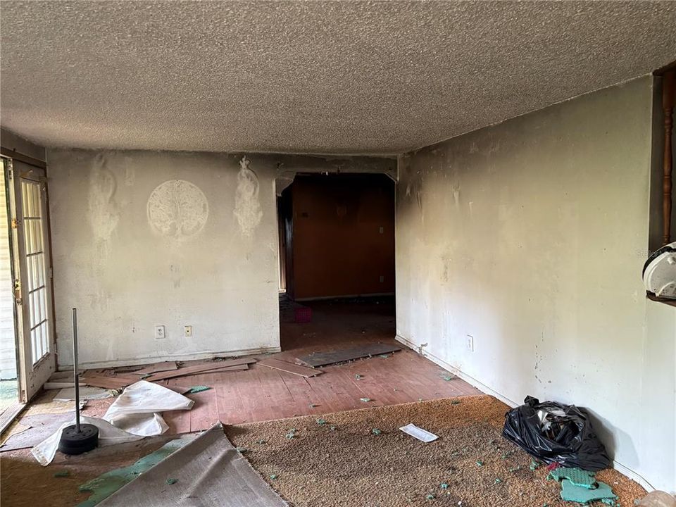 En Venta: $64,999 (3 camas, 2 baños, 1332 Pies cuadrados)