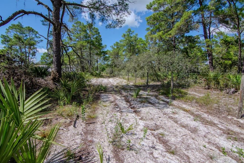 На продажу: $279,900 (3 спален, 2 ванн, 1493 Квадратных фут)