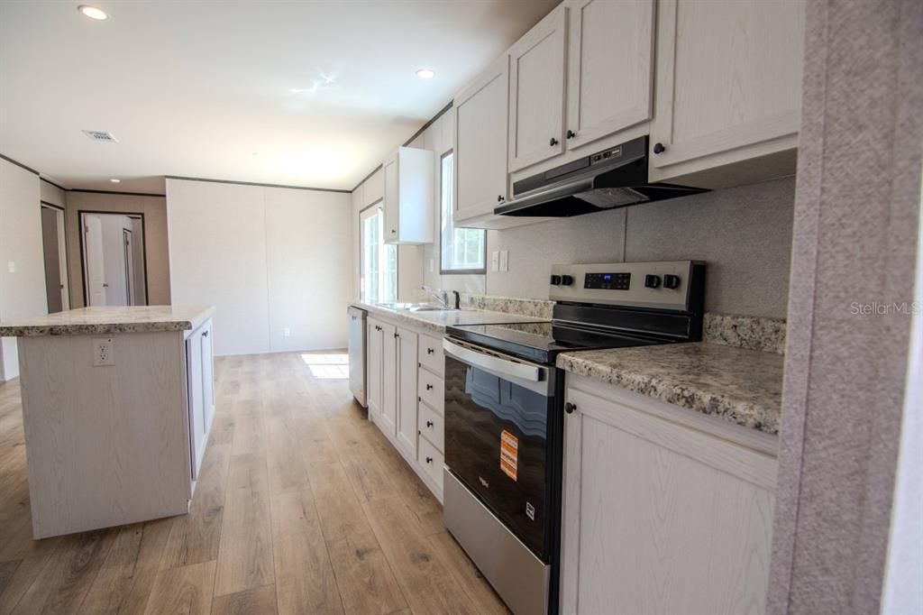 На продажу: $279,900 (3 спален, 2 ванн, 1493 Квадратных фут)