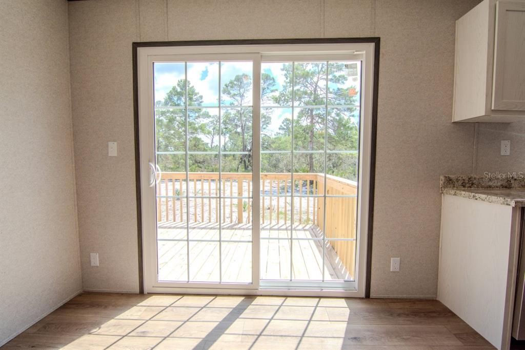 На продажу: $279,900 (3 спален, 2 ванн, 1493 Квадратных фут)