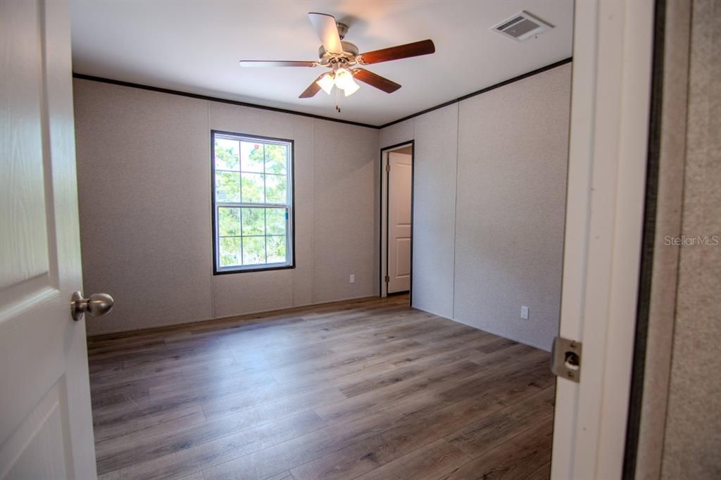 На продажу: $279,900 (3 спален, 2 ванн, 1493 Квадратных фут)