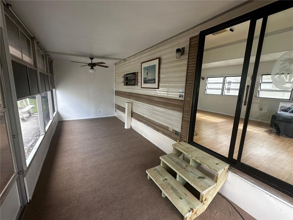 For Sale: $14,900 (1 beds, 1 baths, 450 Square Feet)