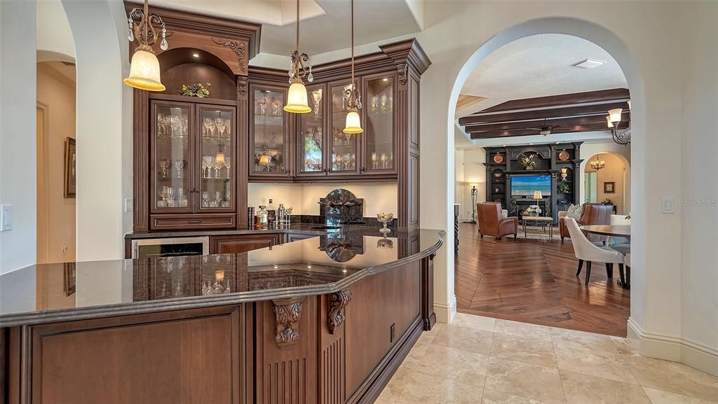 En Venta: $4,650,000 (4 camas, 5 baños, 7579 Pies cuadrados)